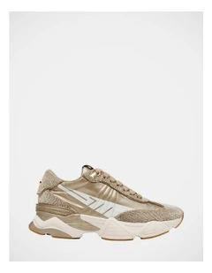 Setback-R Sneakers in Gold