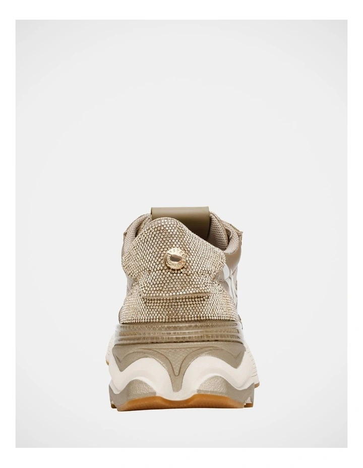 Setback-R Sneakers in Gold image 6