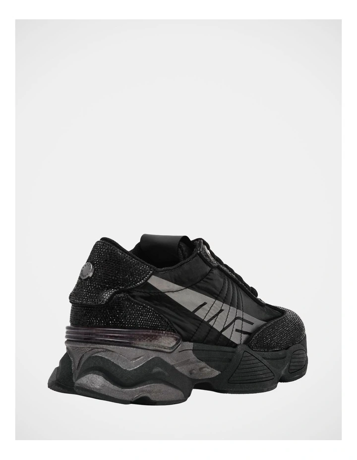 Setback-R Sneakers in Black image 5