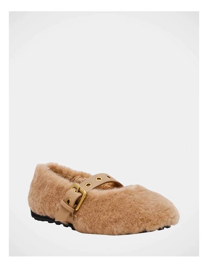 Toasty Flats in Natural image 2