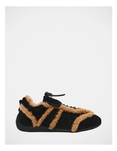 Freezone Sneakers in Black