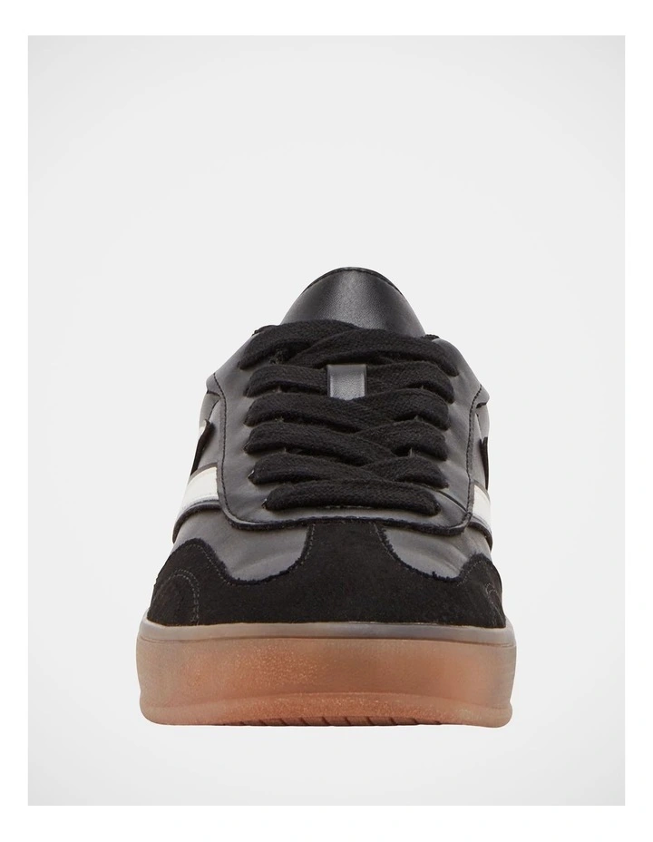 Giia Sneakers in Black image 3