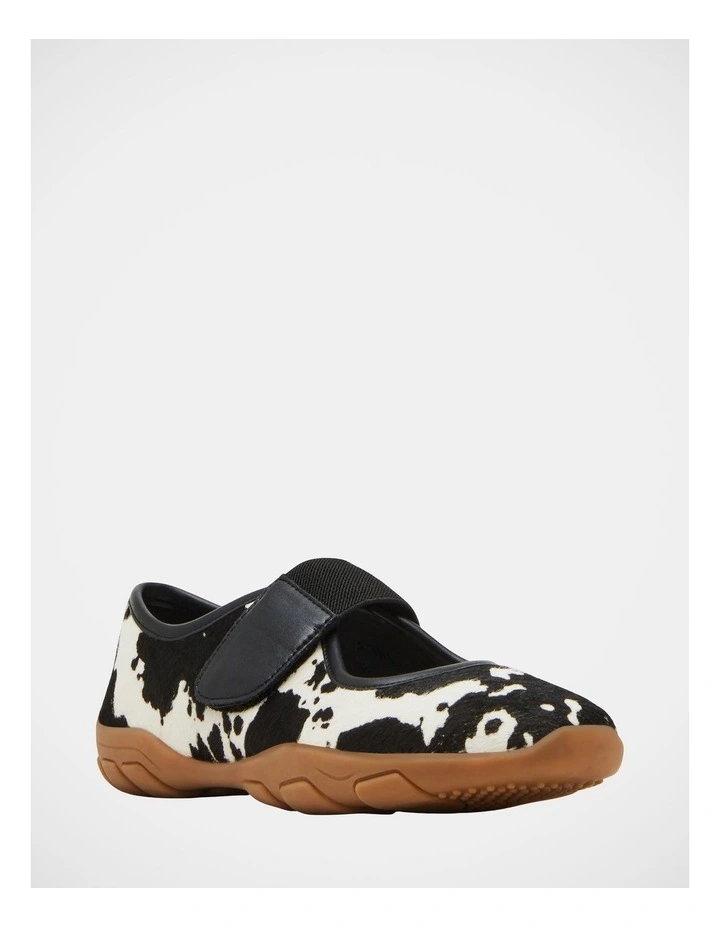 Scooter Sneakers in Black image 2