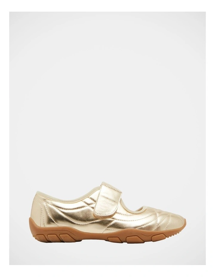 Scooter Sneakers in Gold image 1