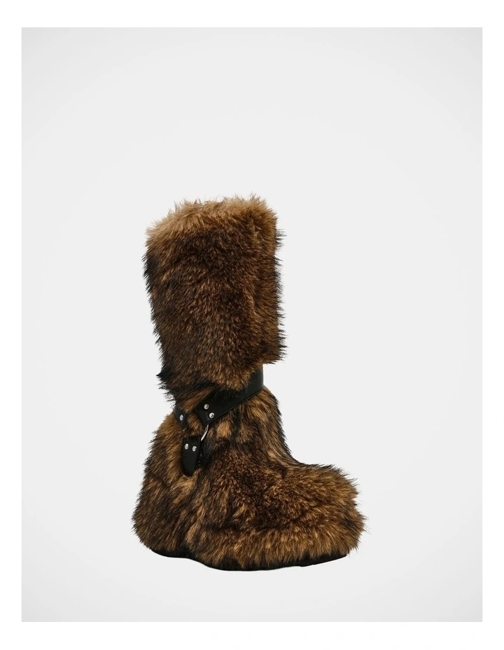 Defrost Boots in Tan image 2