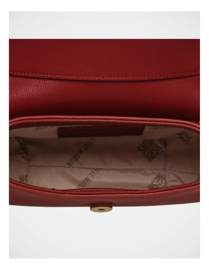 BTaiga Shoulder Bag in Red image 5
