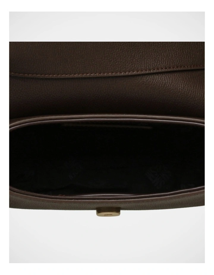 BTaiga Shoulder Bag in Chocolate image 5