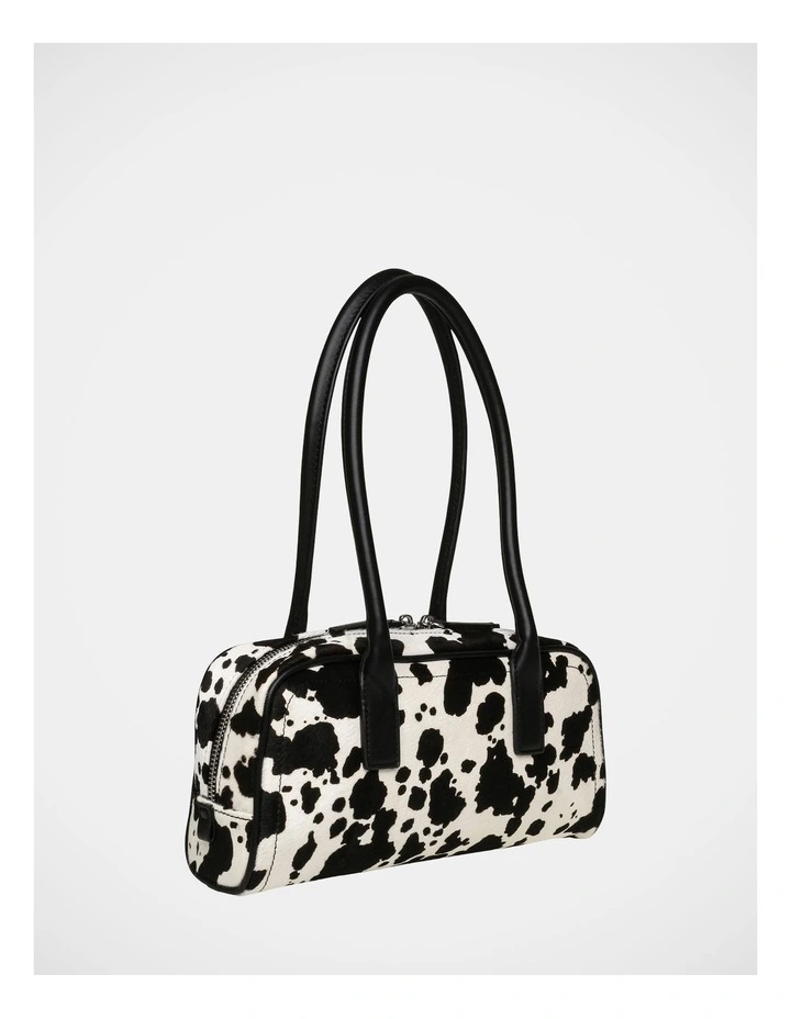BAnise-P Shoulder Bag in Black White image 2