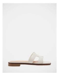 Haileyy Sandals in White