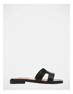 Haileyy Sandals in Black