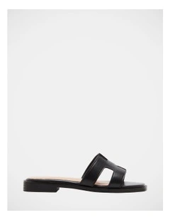Haileyy Sandals in Black