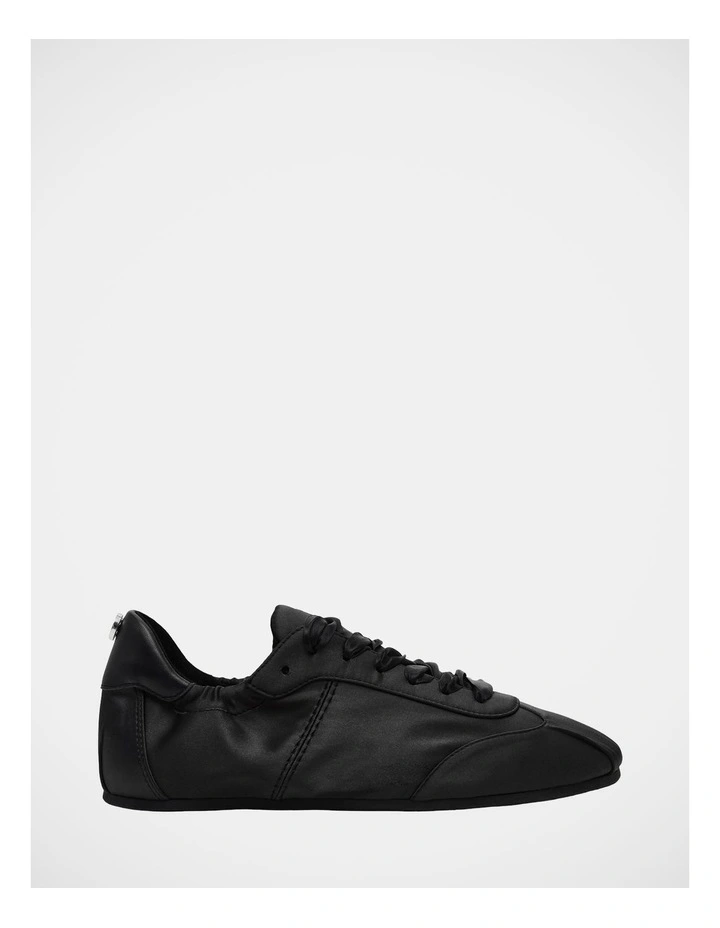 Artiste Sneakers in Black image 1