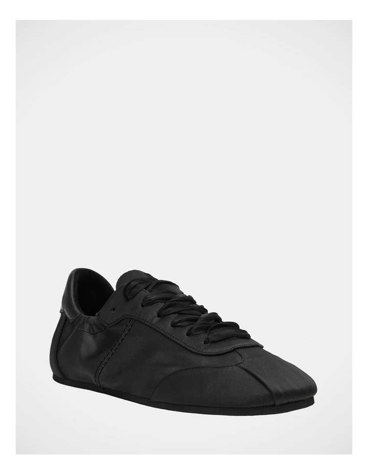 Artiste Sneakers in Black image 2