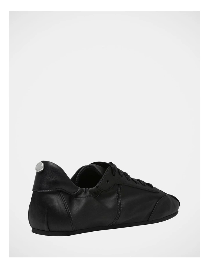 Artiste Sneakers in Black image 5