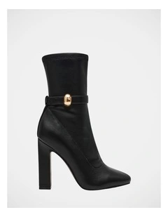 Aroma-B Boots in Black