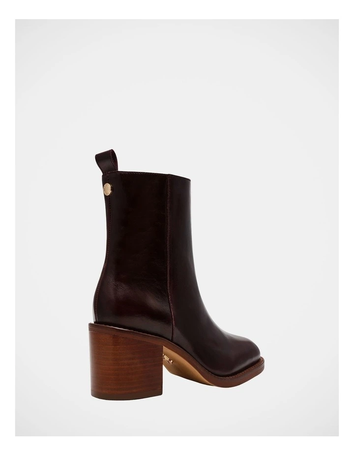 Slender Boots in Brown image 5