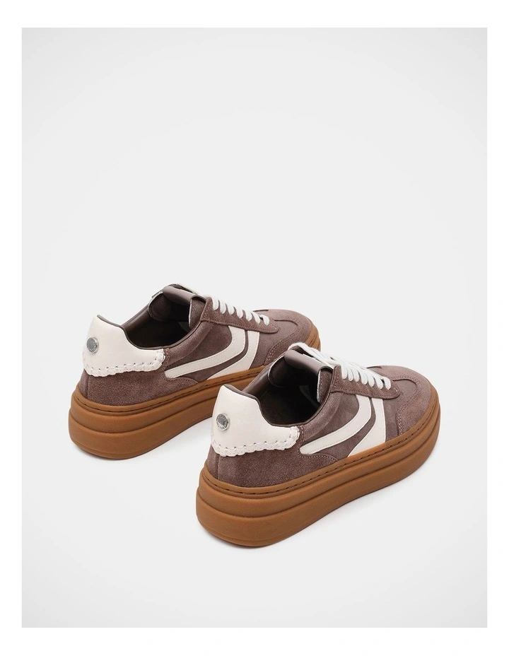 Dodge Sneakers in Taupe Multi image 4