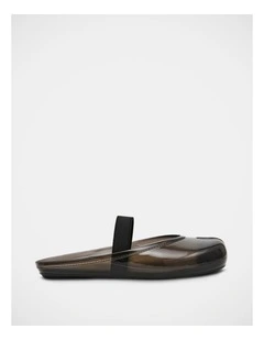Cova Flats in Black
