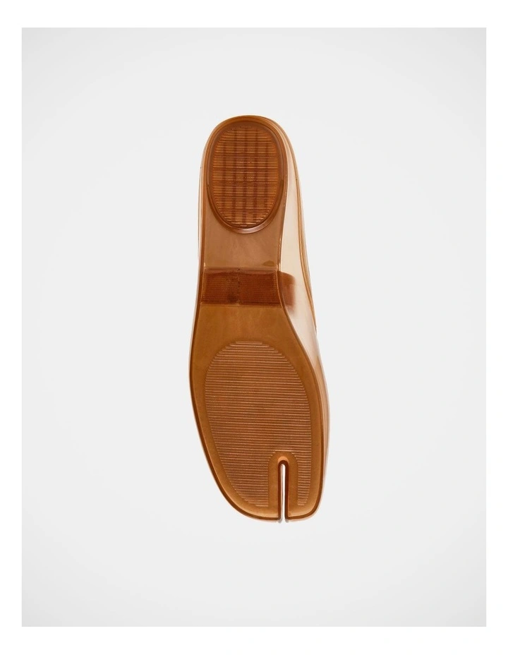 Cova Flats in Blush image 7