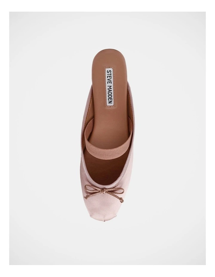 Cutesy Flats in Blush image 4