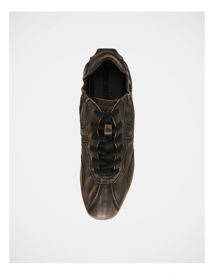 Khaia Sneakers in Brown Distressed image 4