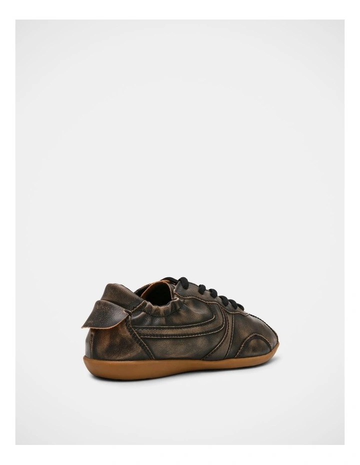 Khaia Sneakers in Brown Distressed image 5