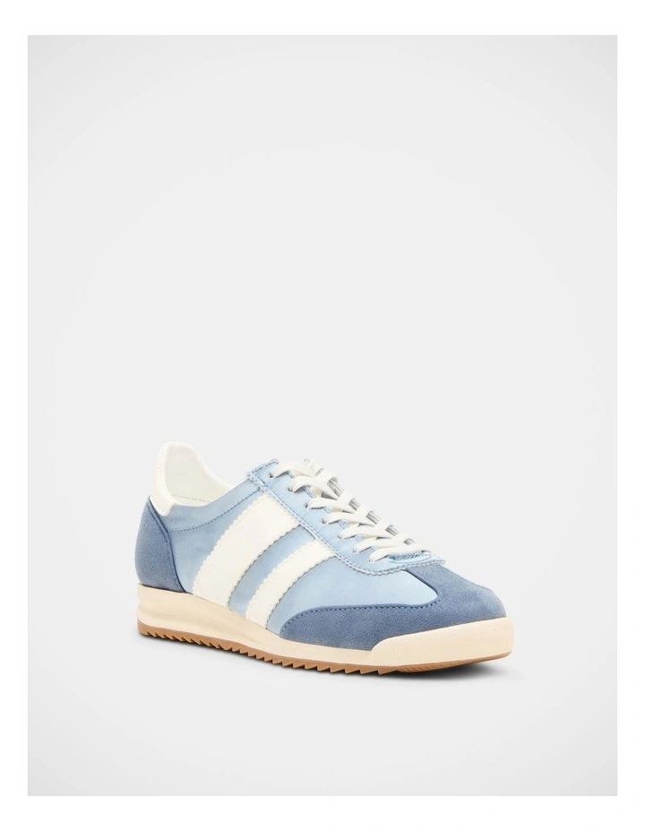 Jumper Sneakers in Light Blue image 2