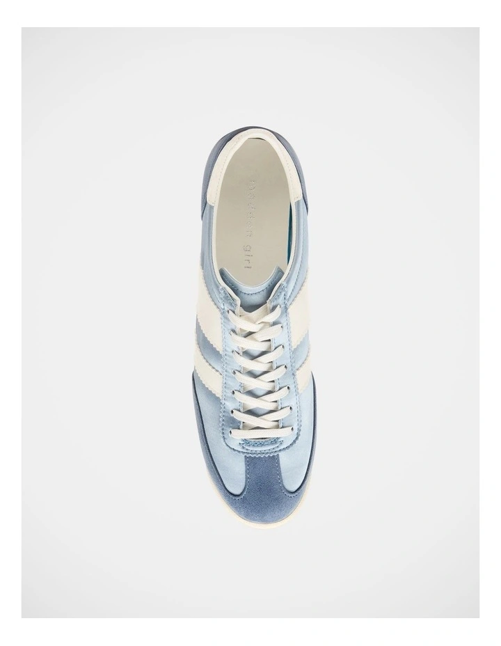 Jumper Sneakers in Light Blue image 4
