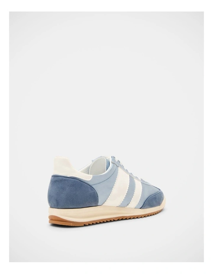 Jumper Sneakers in Light Blue image 5