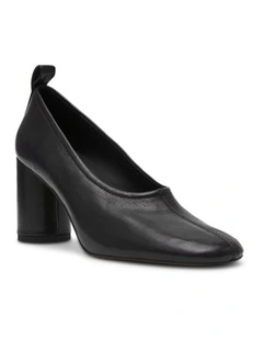 Monnet Black Leather