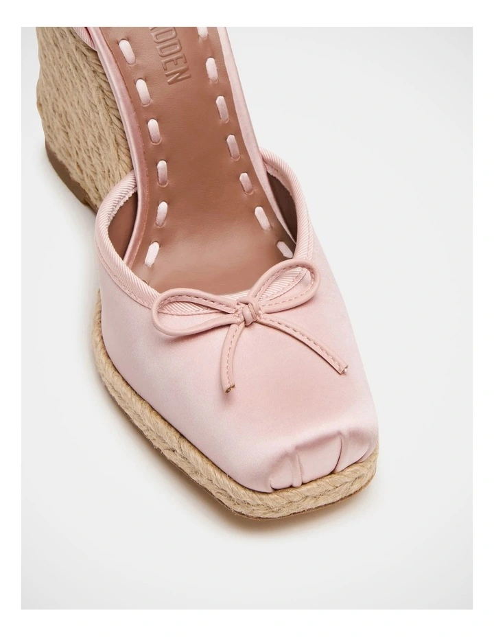Varina Wedge Heels in Blush image 5