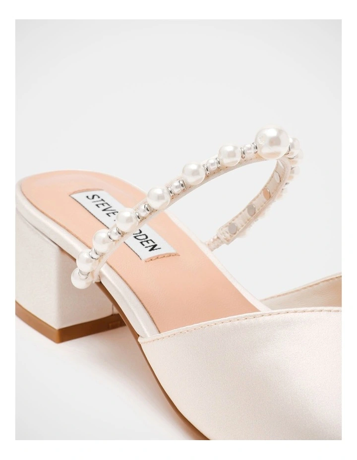 Galilea Dress Heels in Ivory image 5