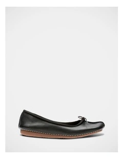 Freckle Ice Shoes in Black