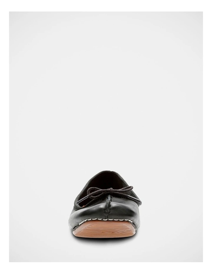 Freckle Ice Shoes in Black image 3