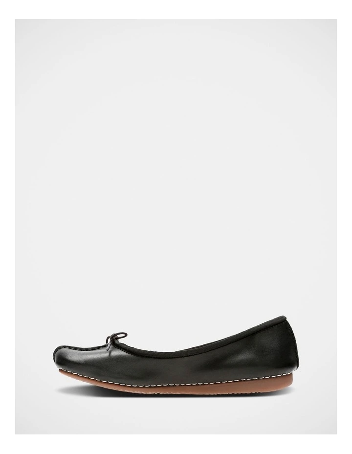 Freckle Ice Shoes in Black image 4