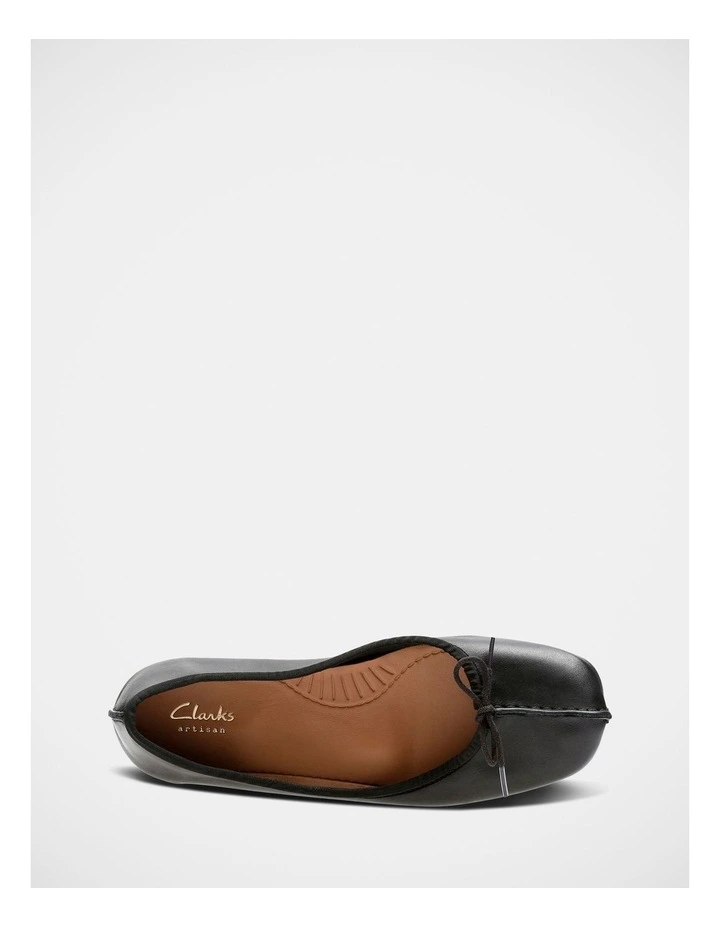 Freckle Ice Shoes in Black image 6
