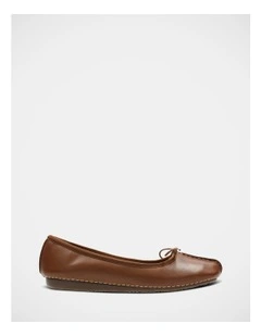 Freckle Ice Shoes in Dark Tan