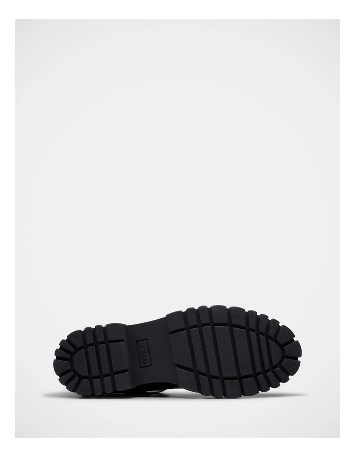 Page Bar Shoes in Black image 3