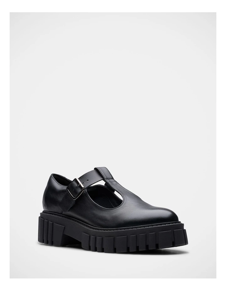 Page Bar Shoes in Black image 7