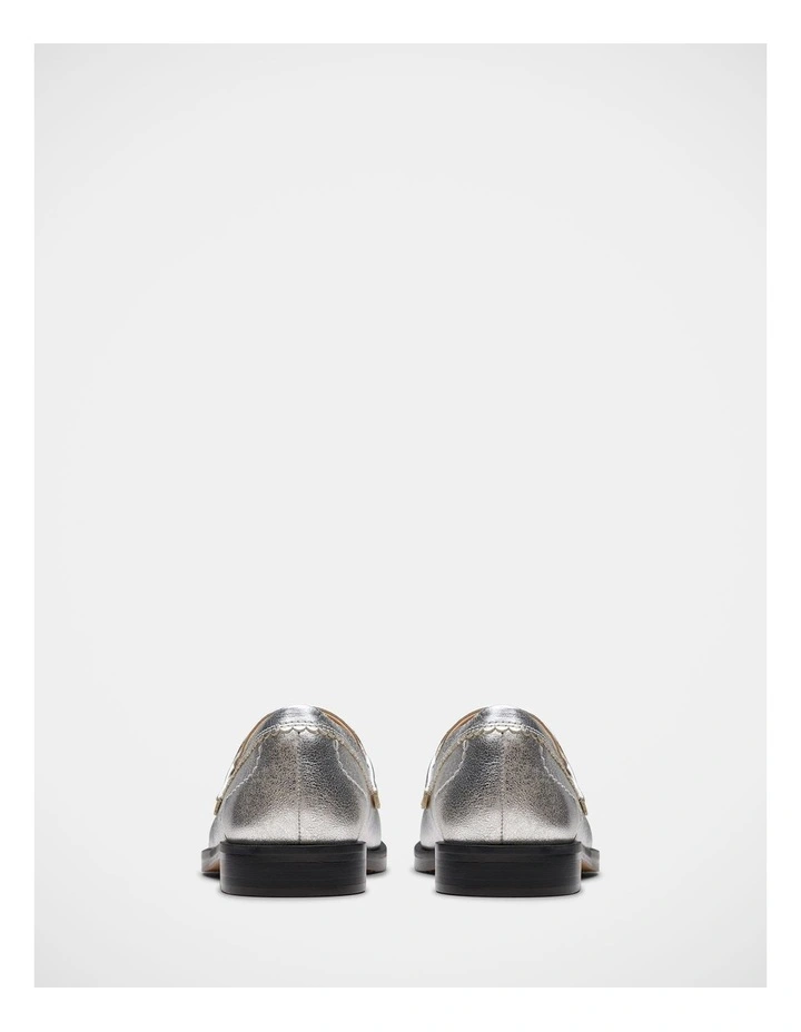 Straven Edge Shoes in Silver image 5