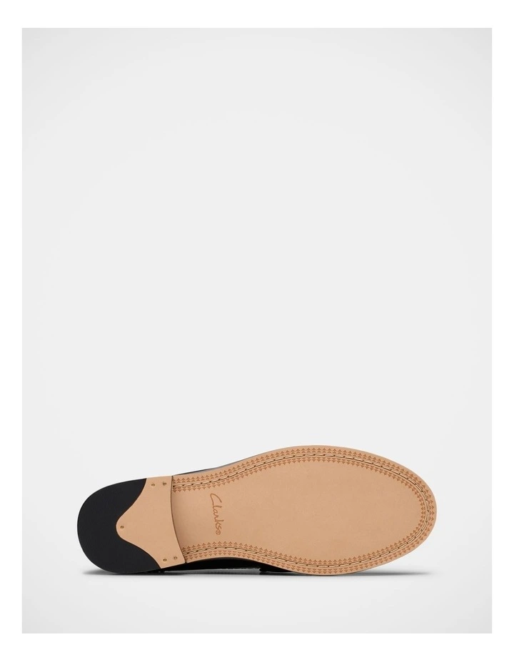 Straven Edge Shoes in Black image 3