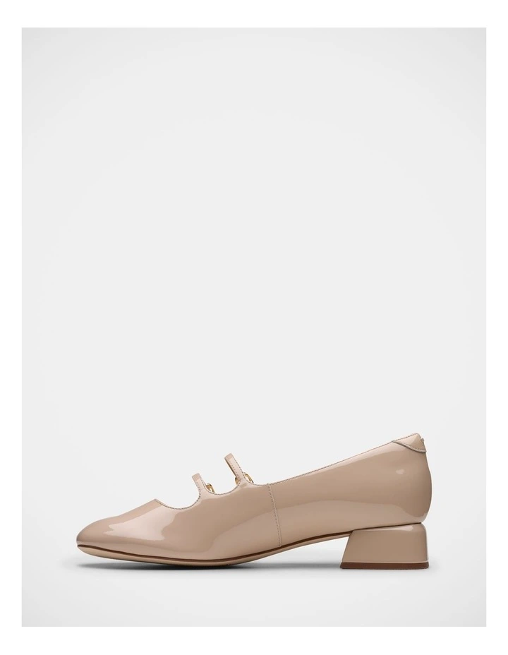 Daiss30 Shine Shoes in Sand image 2
