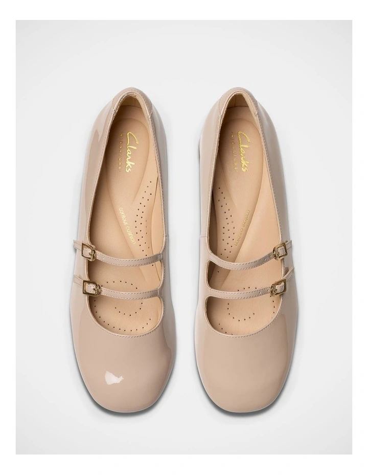 Daiss30 Shine Shoes in Sand image 6