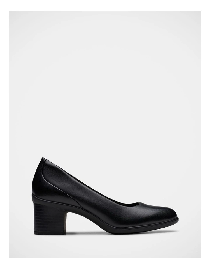 Shaya Poppy Shoes in Black image 1