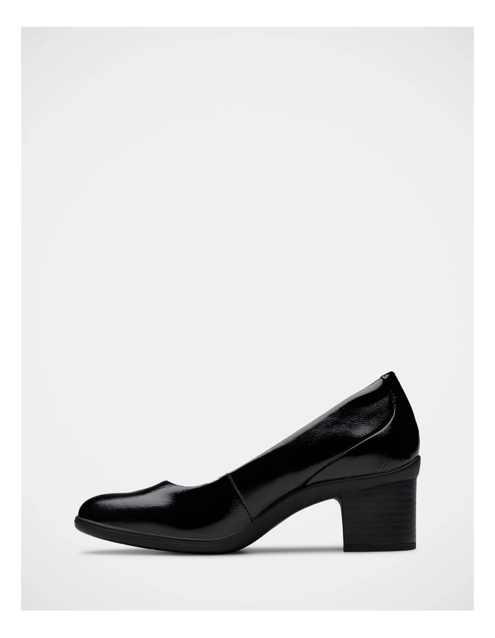 Shaya Poppy Shoes in Black image 3