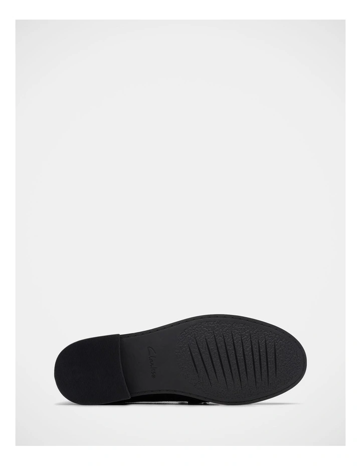 Hana Loafer Shoes in Black image 4