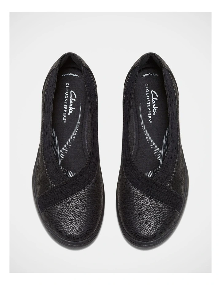 Brinkleyskyair Shoes in Black image 6
