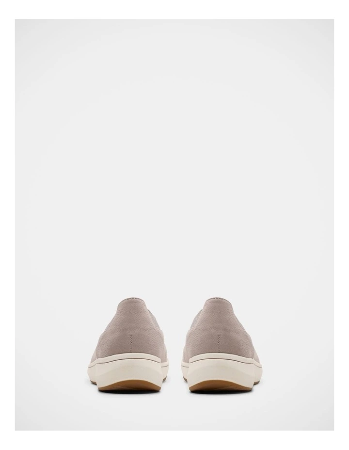 Brinkleyskyair Shoes in Light Grey image 5