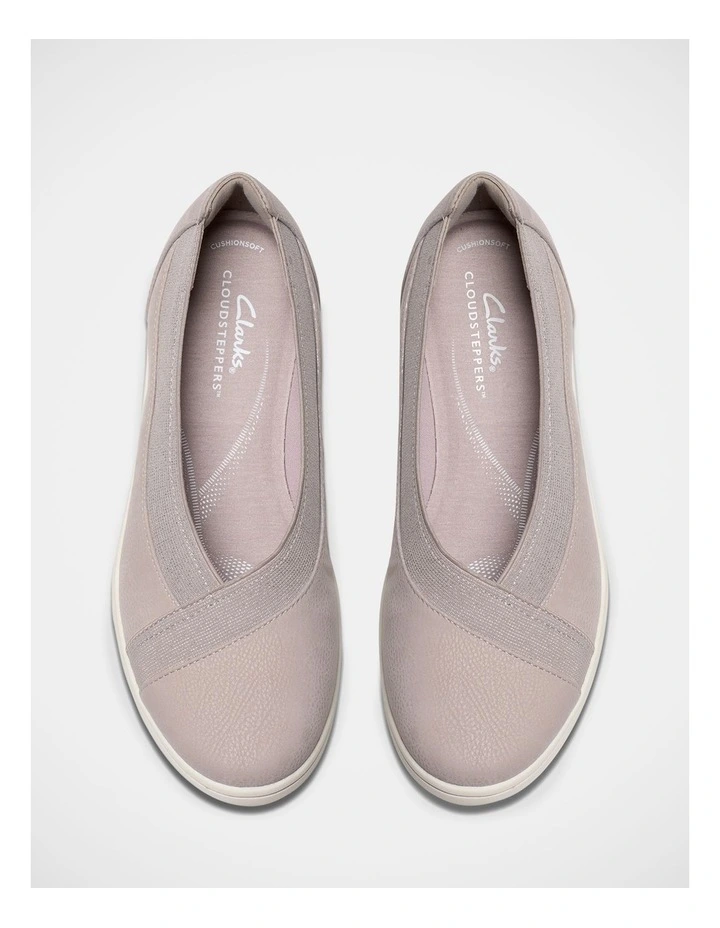 Brinkleyskyair Shoes in Light Grey image 6