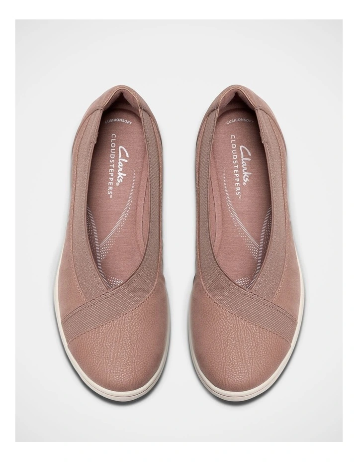 Brinkleyskyair Shoes in Mauve image 6
